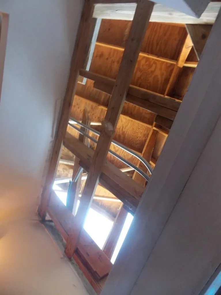 Clarence Town House Long Island BS