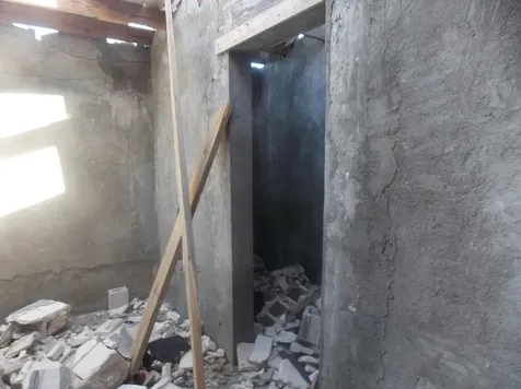 Clarence Town House Long Island BS