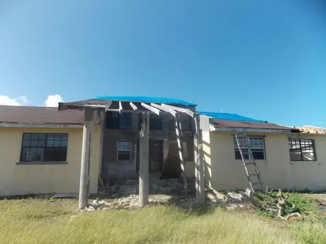 Clarence Town House Long Island BS