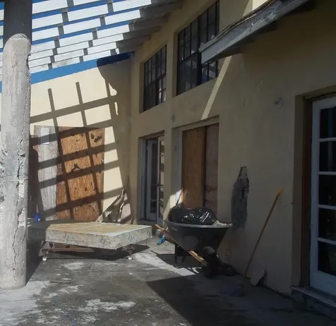 Clarence Town House Long Island BS