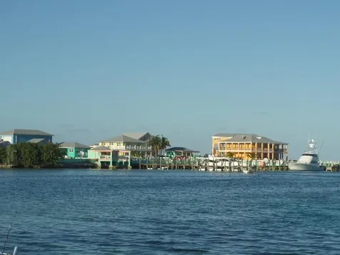 Clarence Town House Long Island BS