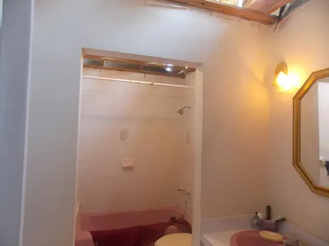 Clarence Town House Long Island BS