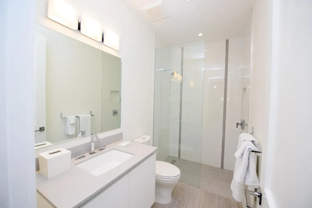 Thirty Six 105 Rent New Providence Paradise Island BS