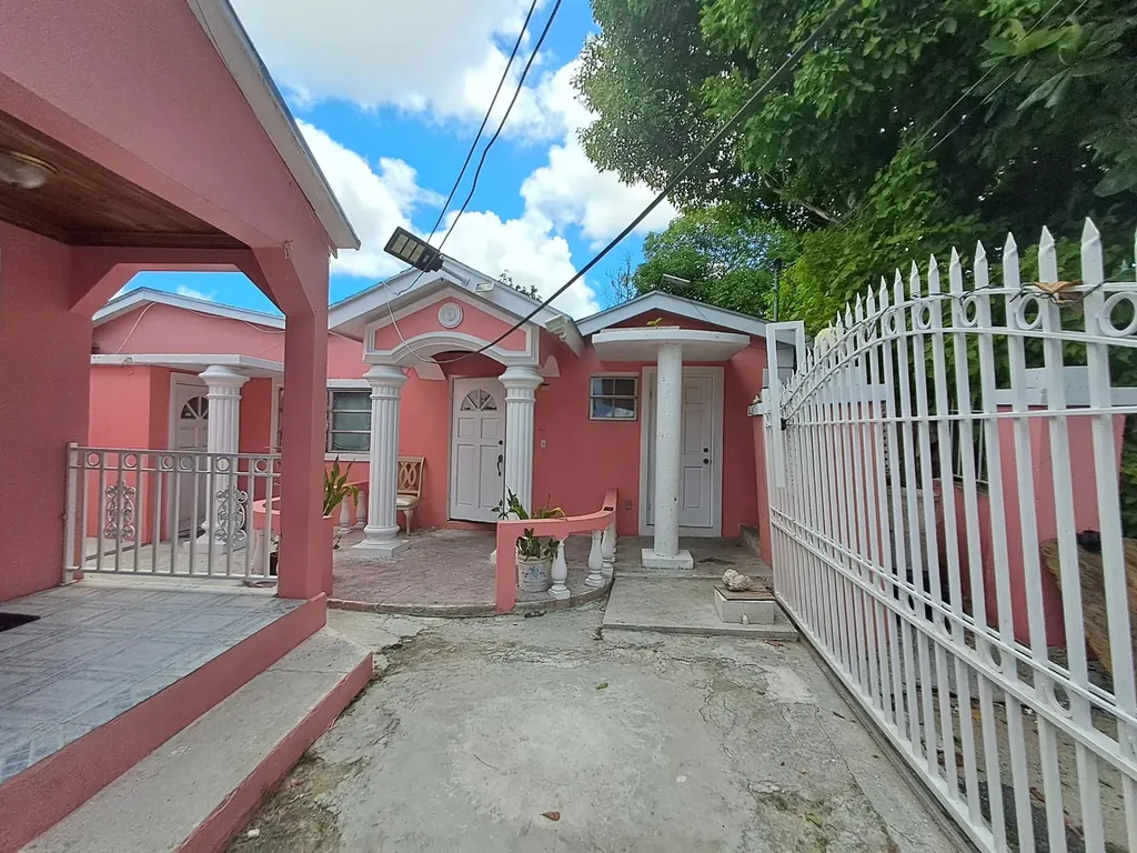 Englerston Addition New Providence Paradise Island BS