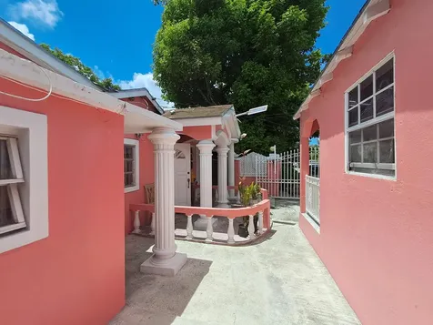 Englerston Addition New Providence Paradise Island BS