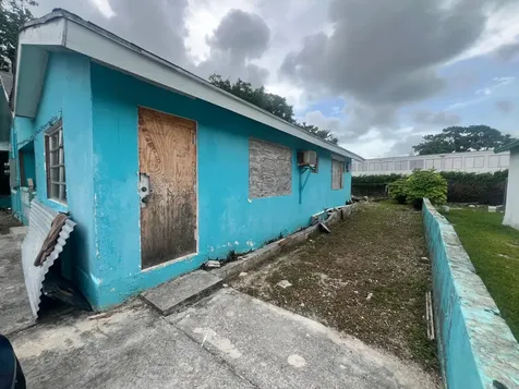 Kemp Road Home New Providence Paradise Island BS