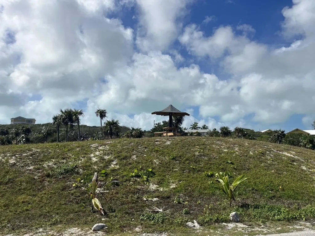 Lot#1 Stella Maris Long Island BS