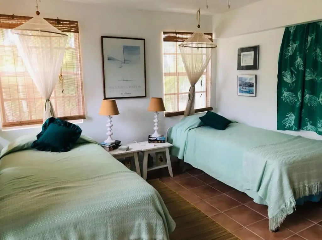 Oceanfront, Deep Creek Andros BS