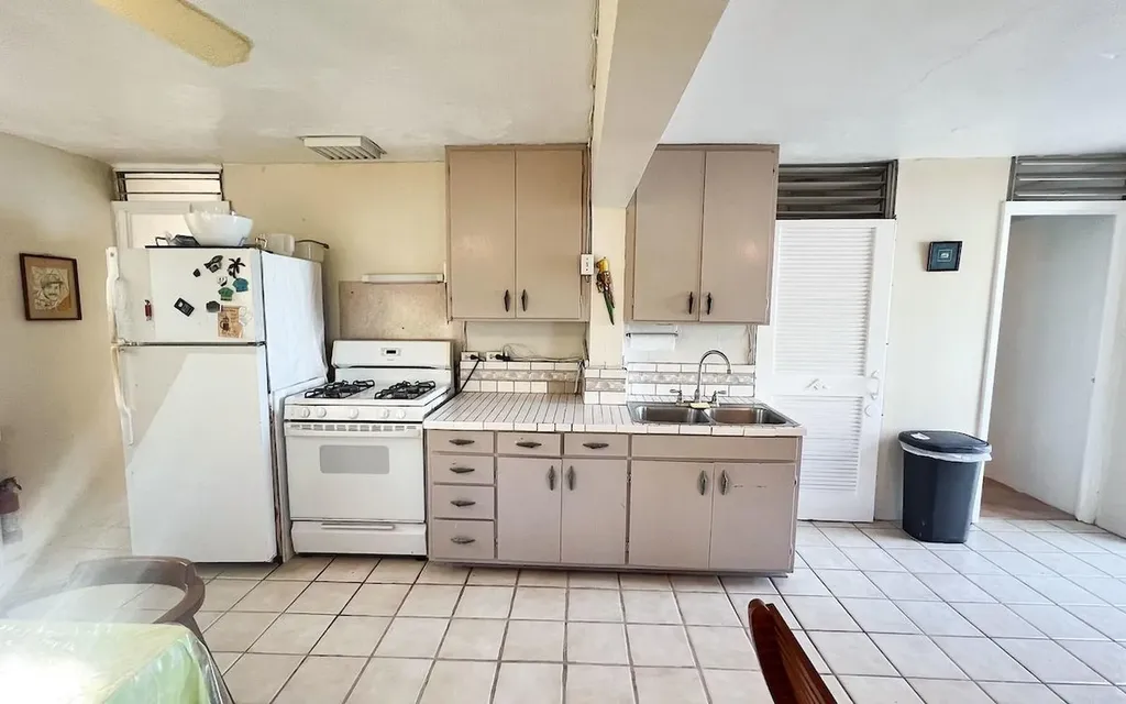 Oceanfront, Deep Creek Andros BS