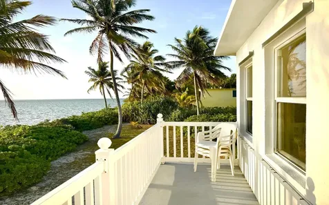 Oceanfront, Deep Creek Andros BS
