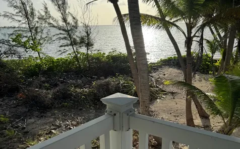 Oceanfront, Deep Creek Andros BS