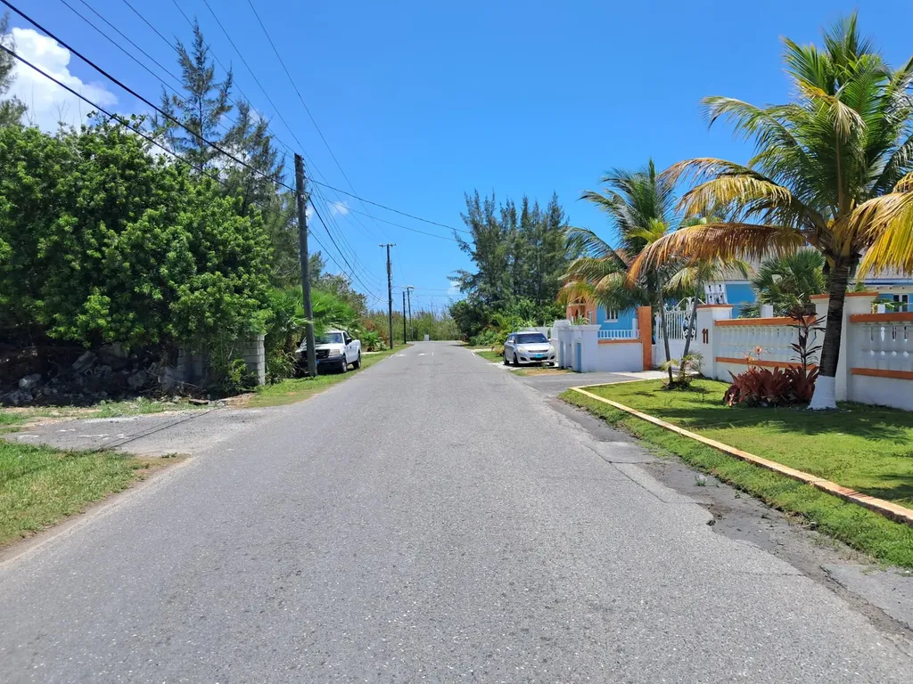 Marshall Road New Providence Paradise Island BS