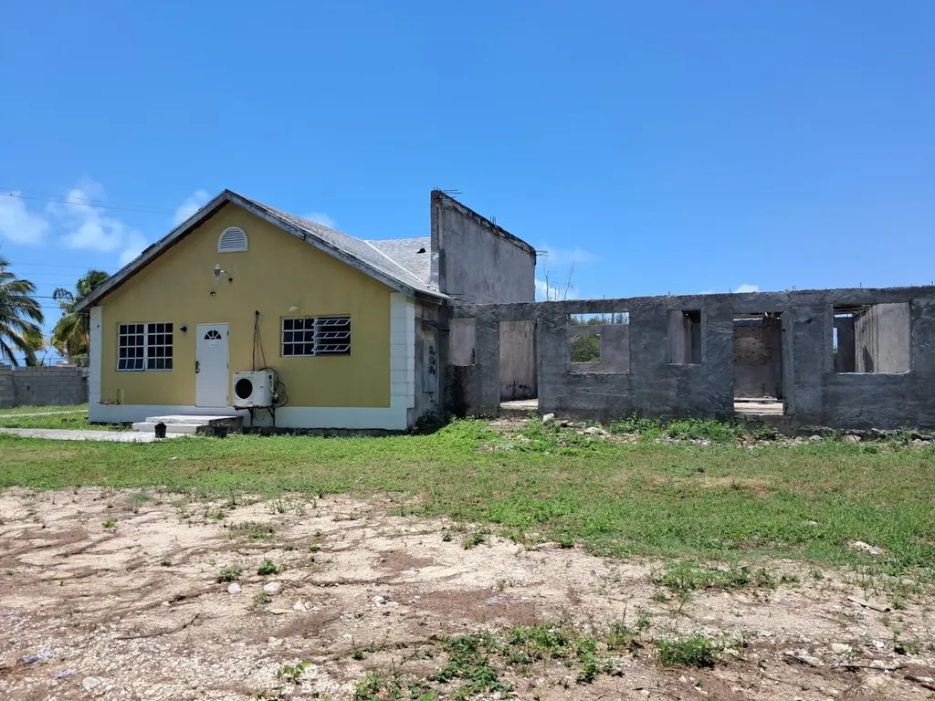 Marshall Road New Providence Paradise Island BS