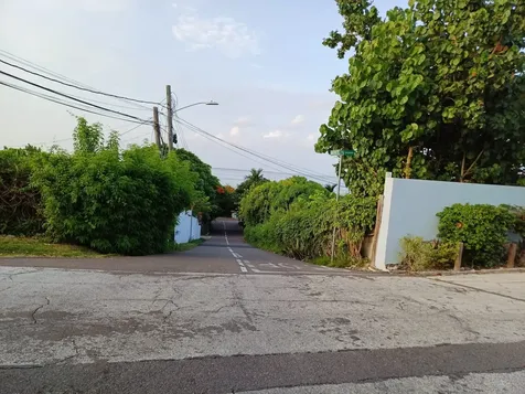 Winton Heights Vacant Lot New Providence Paradise Island BS