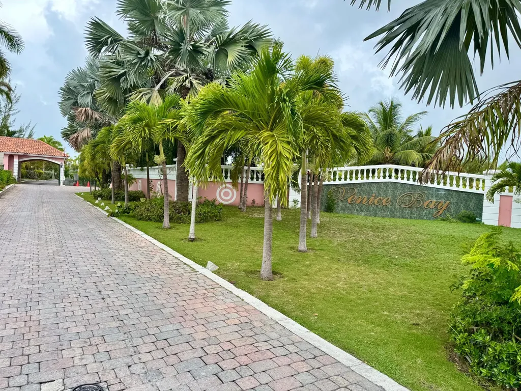 Lot 22 Ocean Drive, Venic New Providence Paradise Island BS