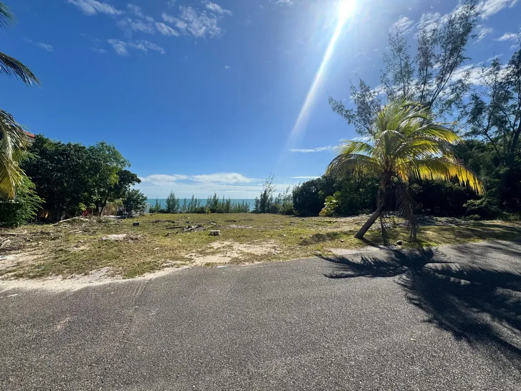 Lot 22 Ocean Drive, Venic New Providence Paradise Island BS