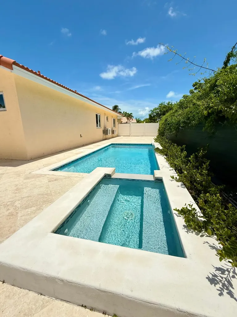 Coral Close West, Treasur 25 New Providence Paradise Island BS