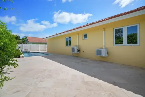 Coral Close West, Treasur 25 New Providence Paradise Island BS