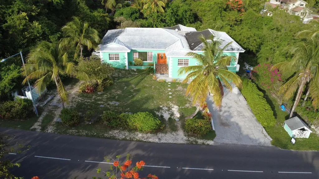 Sasson Drive 23 New Providence Paradise Island BS