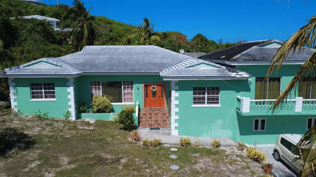 Sasson Drive 23 New Providence Paradise Island BS