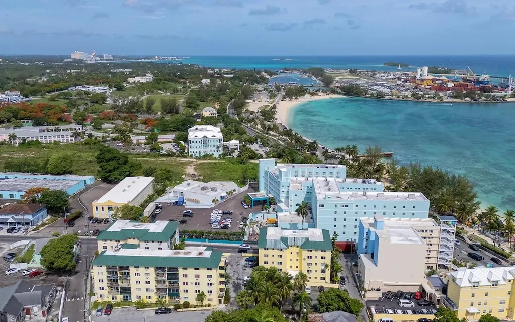 Town Court Condo New Providence Paradise Island BS