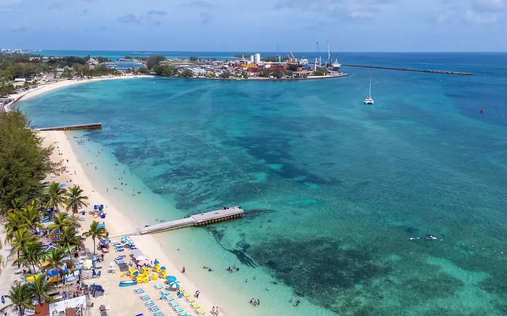 Town Court Condo New Providence Paradise Island BS