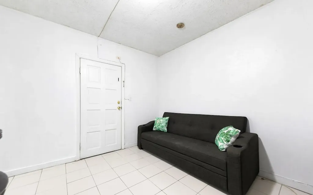 Town Court Condo New Providence Paradise Island BS