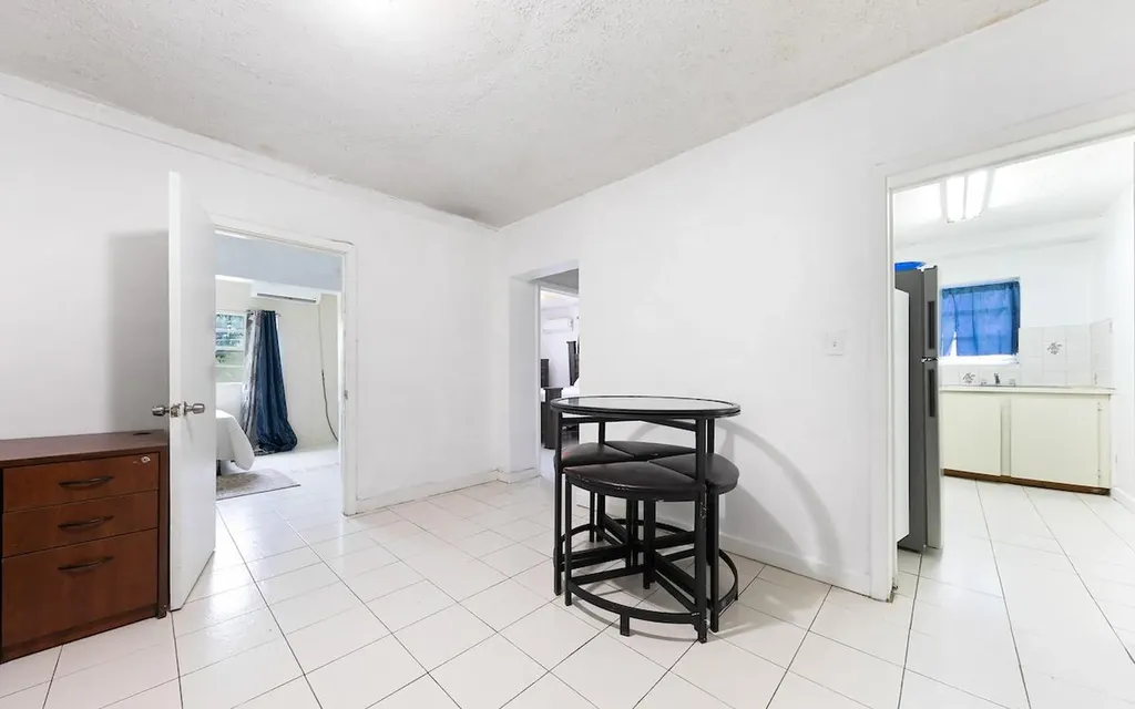 Town Court Condo New Providence Paradise Island BS