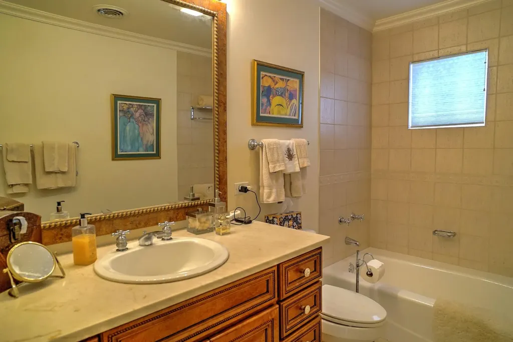 Caves Point Condos New Providence Paradise Island BS