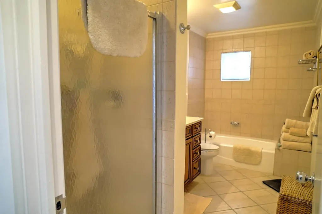 Caves Point Condos New Providence Paradise Island BS