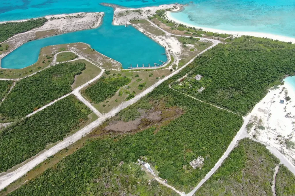 10.265 Acres Sandbanks Ba Abaco BS