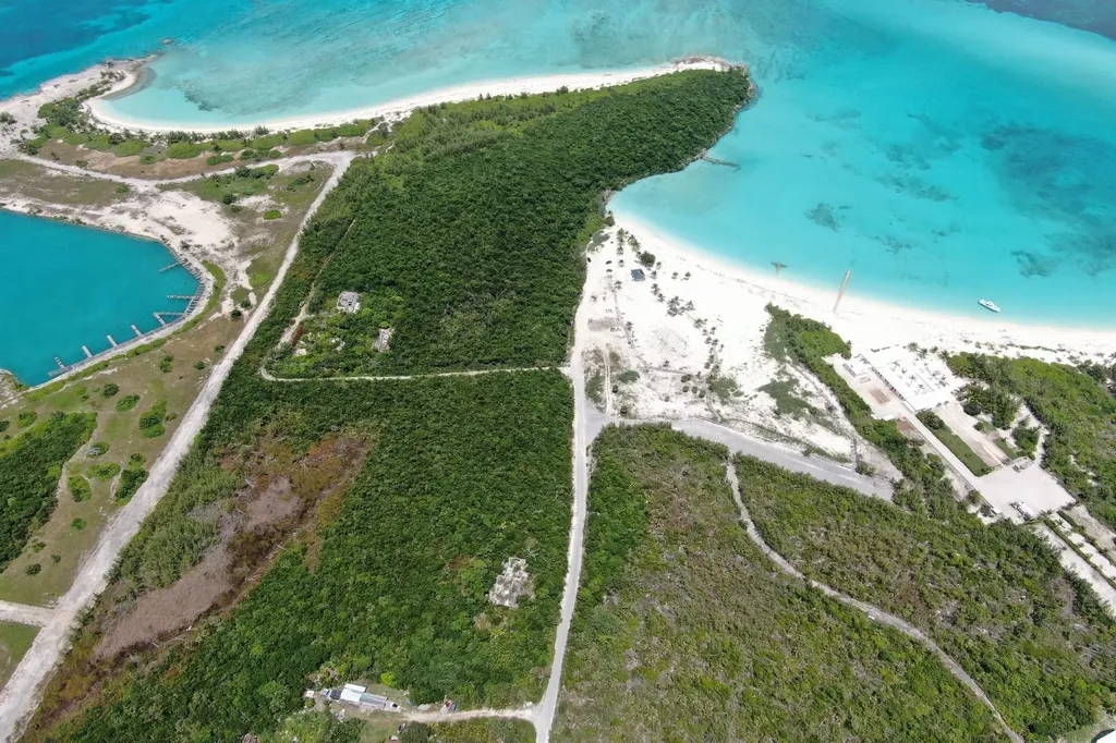 10.265 Acres Sandbanks Ba Abaco BS