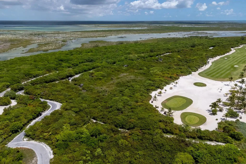 Sanctuary On The 8th Abaco BS