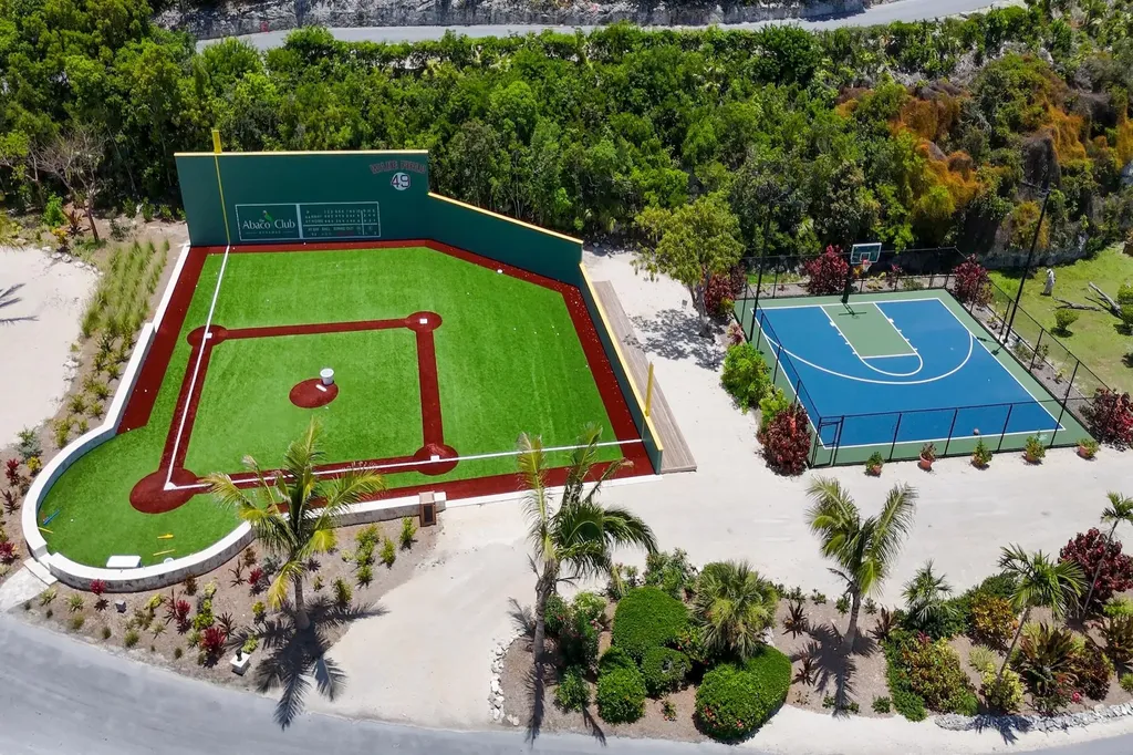 Sanctuary On The 8th Abaco BS