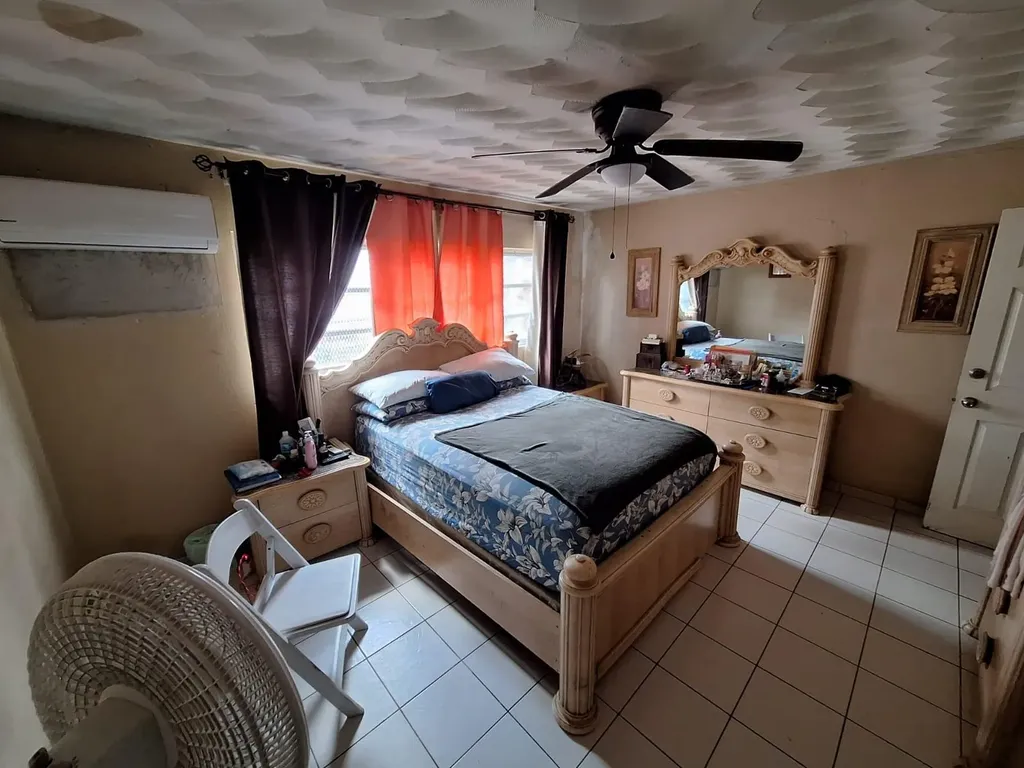 Alexandria Blvd Triplex New Providence Paradise Island BS