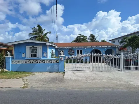 Alexandria Blvd Triplex New Providence Paradise Island BS