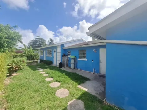 Alexandria Blvd Triplex New Providence Paradise Island BS