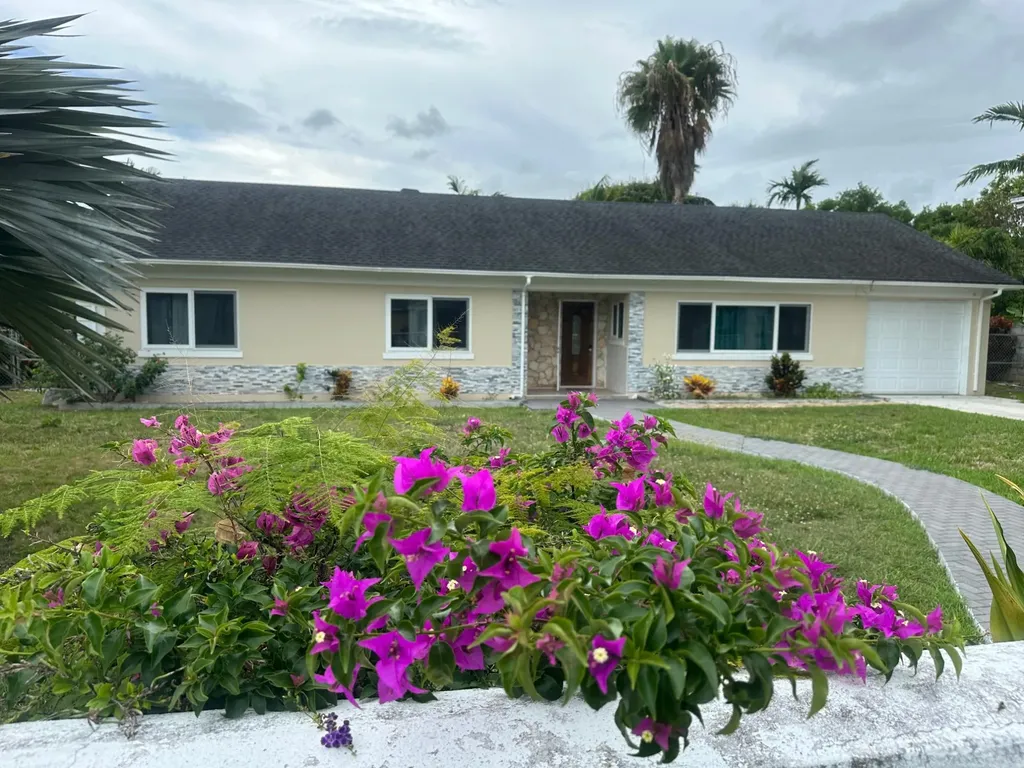 Blair Estates 13 New Providence Paradise Island BS