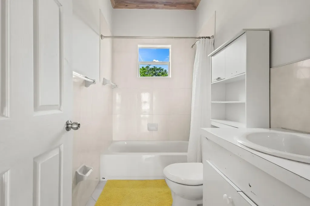 Hilltop Ocean View Home Eleuthera BS