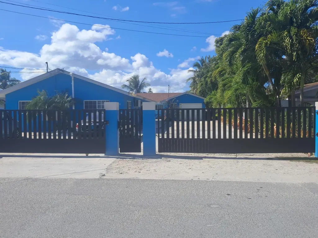 Springfield Road New Providence Paradise Island BS