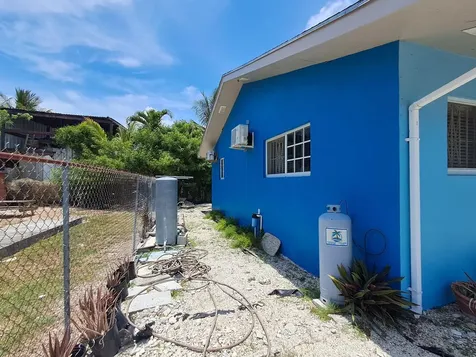 Springfield Road New Providence Paradise Island BS