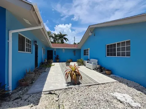 Springfield Road New Providence Paradise Island BS