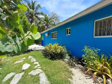 Springfield Road New Providence Paradise Island BS