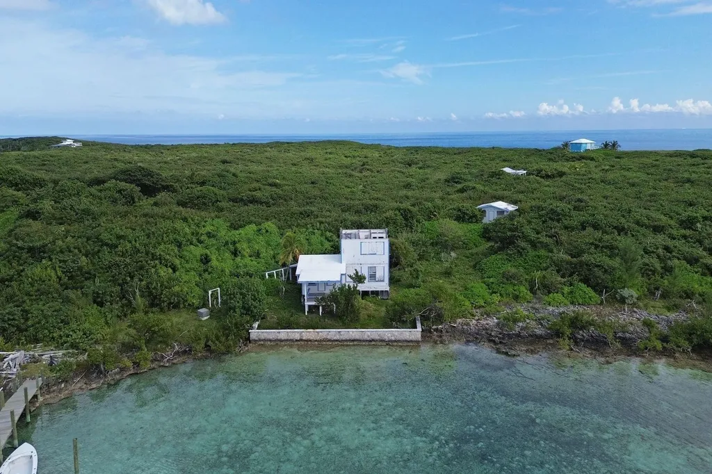 Hunkaloo Abaco BS