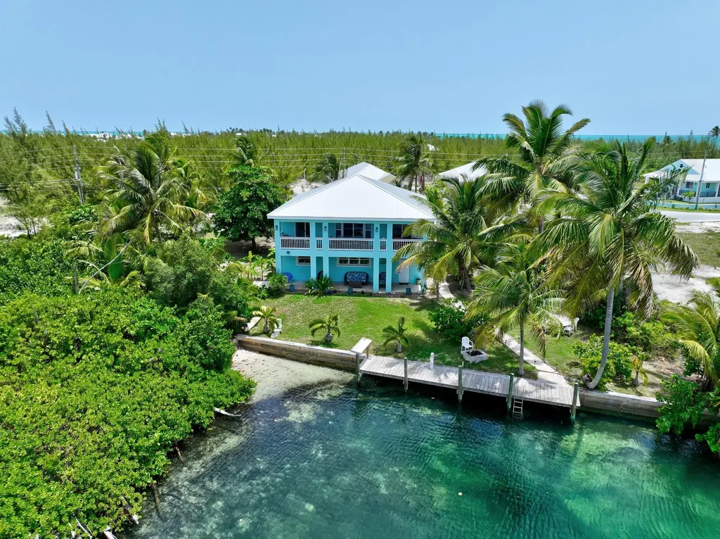 Canal's End Abaco BS