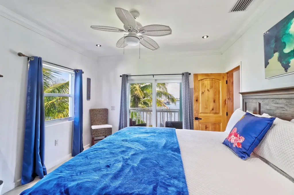 Canal's End Abaco BS