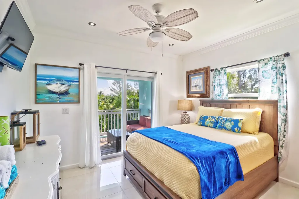 Canal's End Abaco BS