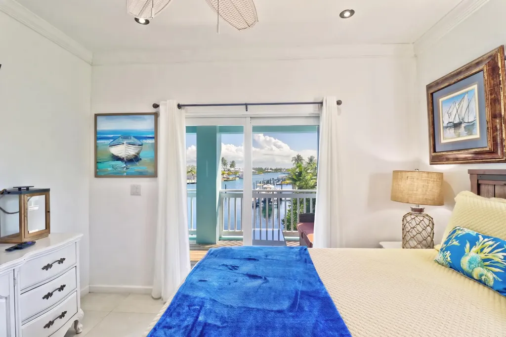 Canal's End Abaco BS