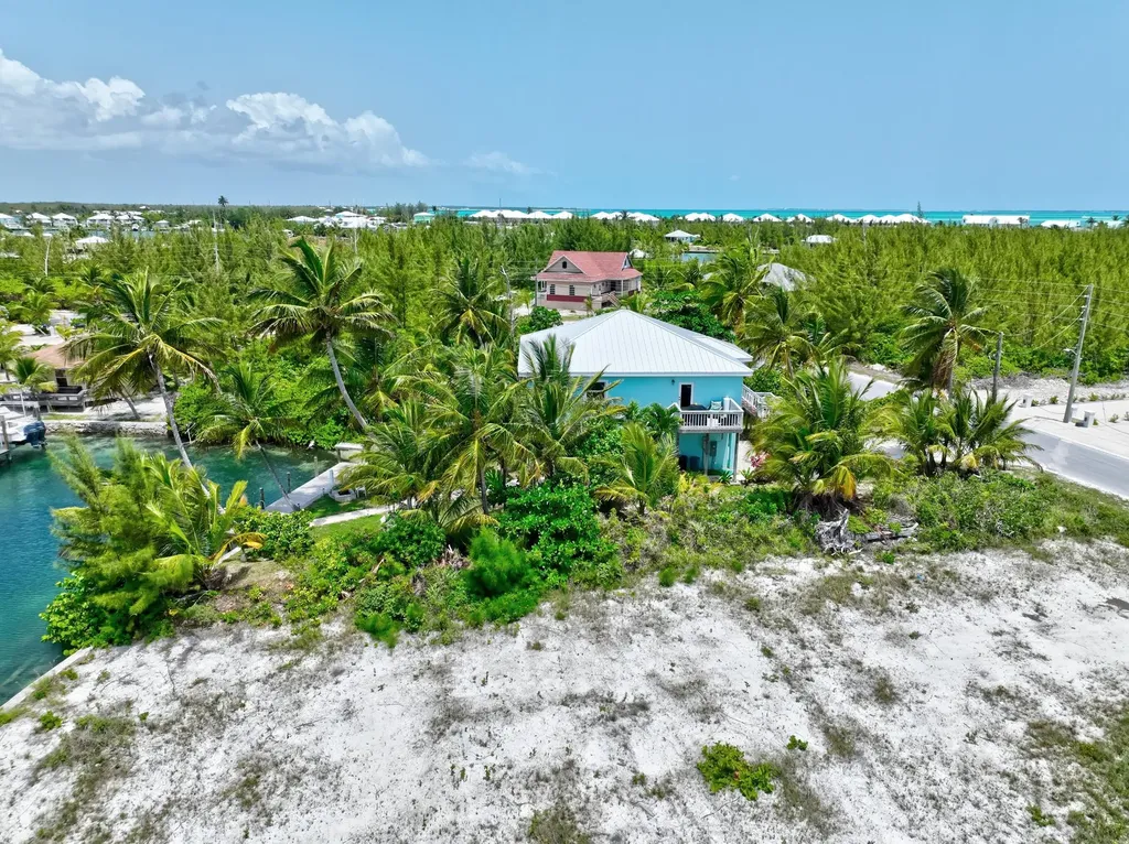 Canal's End Abaco BS