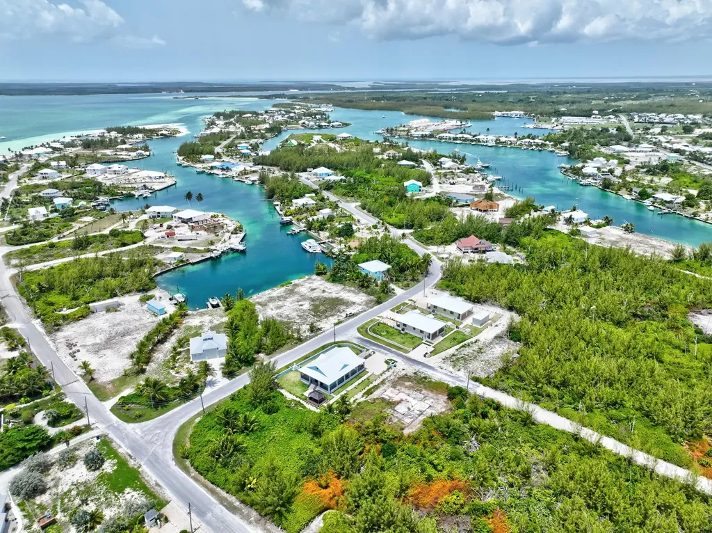 Canal's End Abaco BS